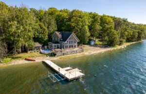 Cottage by the Water – A Lifestyle Blueprint for Clean, Calm Living